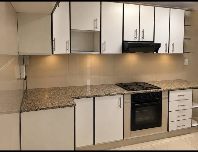 2 BEDROOM FLAT TO LET IN SPARKS